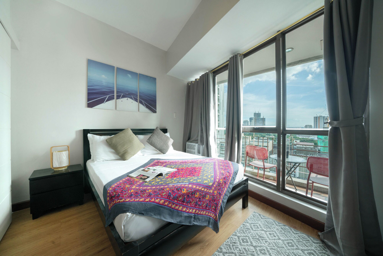 Bedroom 2, KL Tower, Makati City