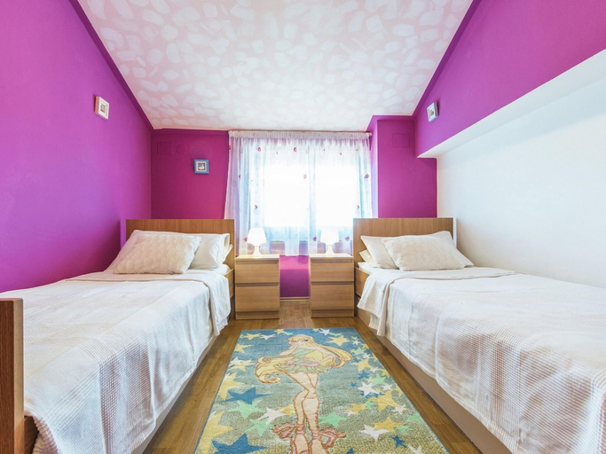 Bedroom 2, Heritage House in Orihi With an Elegant Garden, Barban