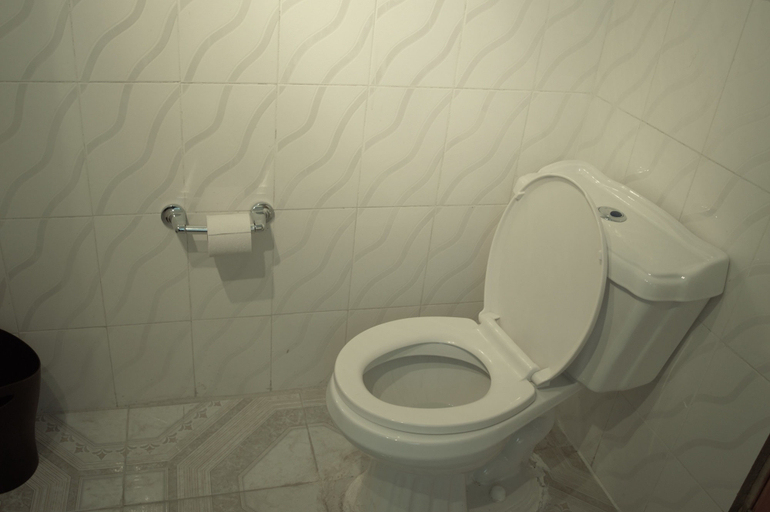 Bathroom 4, PC ENTREPRISES Hotel, Port-au-Prince
