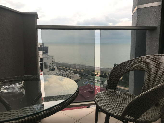 Others 2, Selfie, Batumi