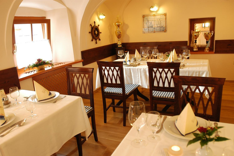 Food & Drinks 5, Erhardt Panzio, Sopron-Fertőd