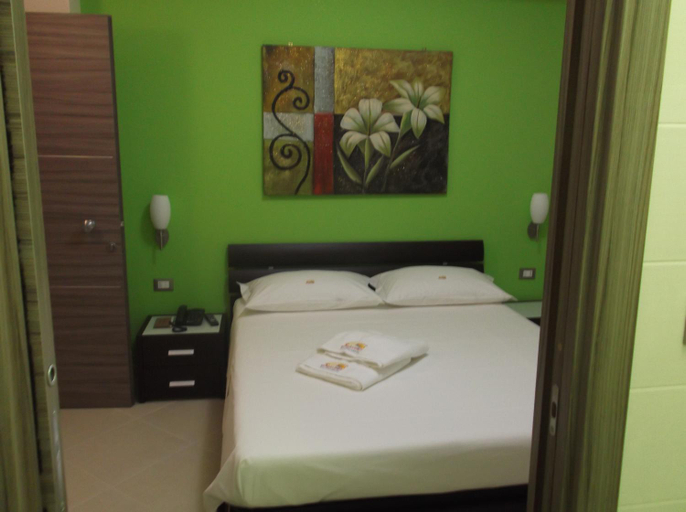 Bedroom 3, Suliccenti, Syracuse