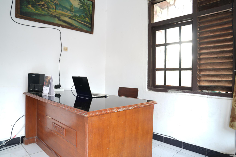 Public Area, SPOT ON 93655 Home Stay Syariah Habibie, Sukabumi