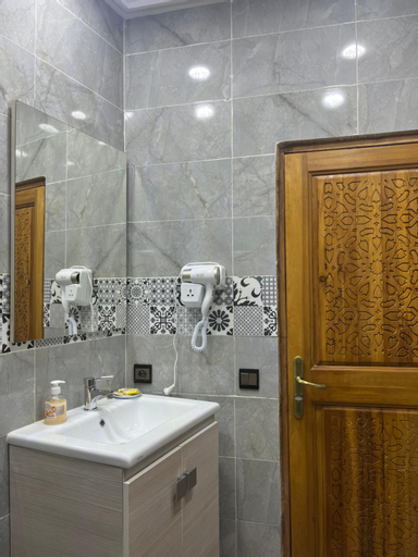 Bathroom 7