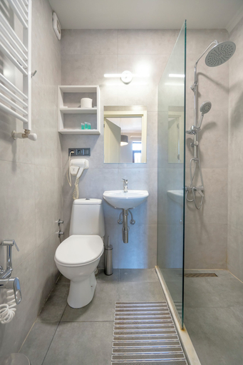 Bathroom 3, Hotel Piazza, Tbilisi