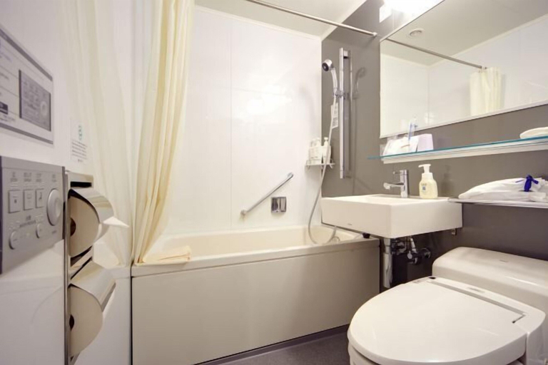 Bathroom 6