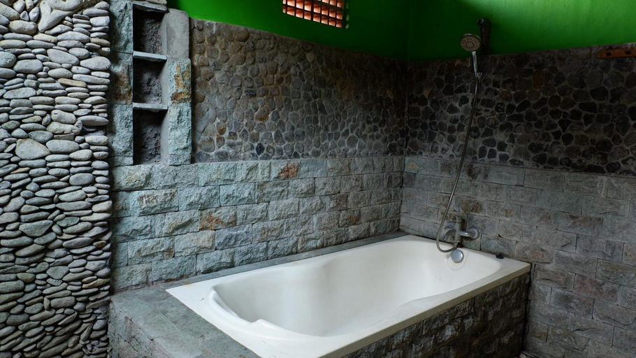 Bathroom 2, Hai Homestay, Gianyar