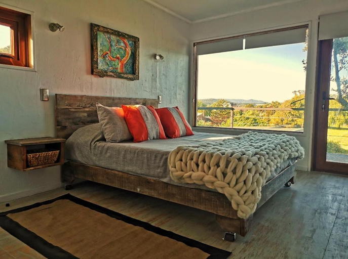 Bedroom 2, Hotel Costanera, Cautín