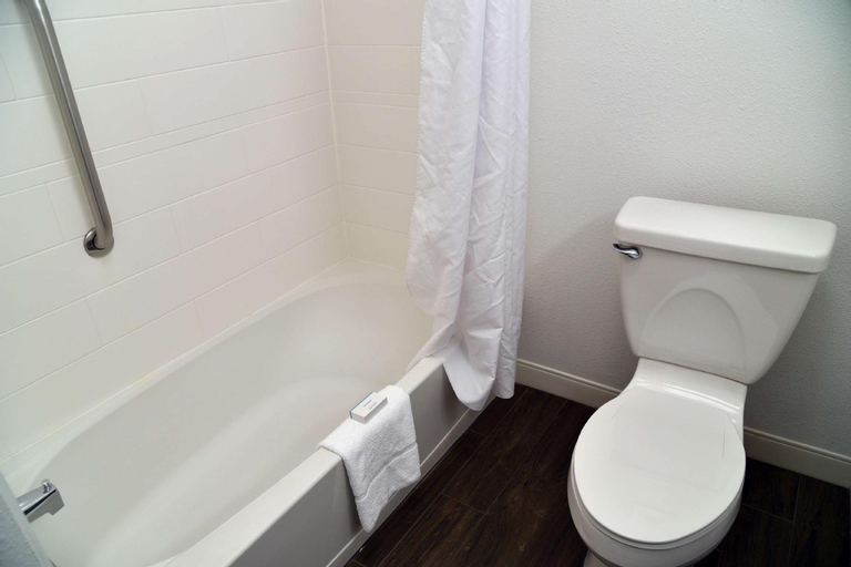 Bathroom 6