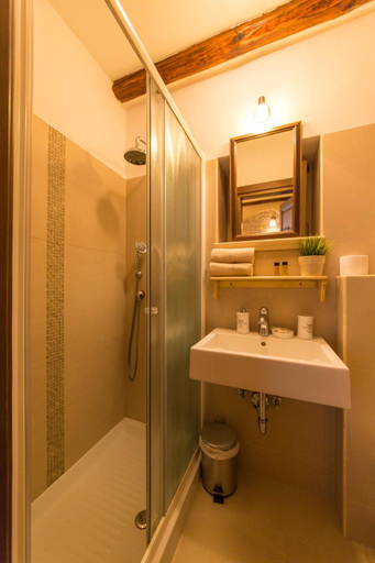 Bathroom 5, Rooms Duketis, Rovinj