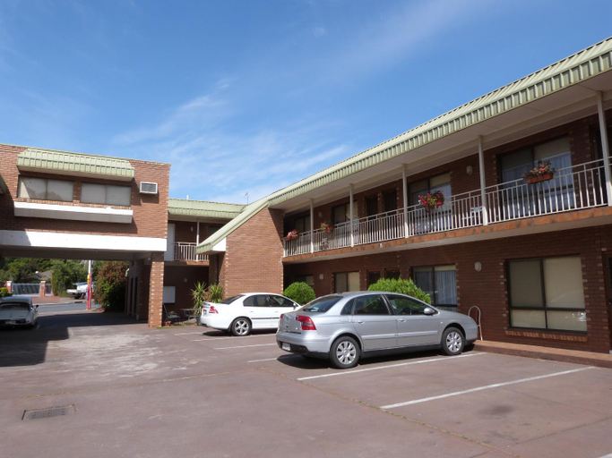 Others 3, Fullarton Motor Lodge, Adelaide
