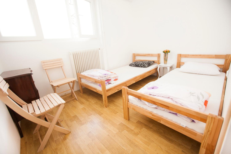 Others 4, Hostel Jellostone, Belgrade