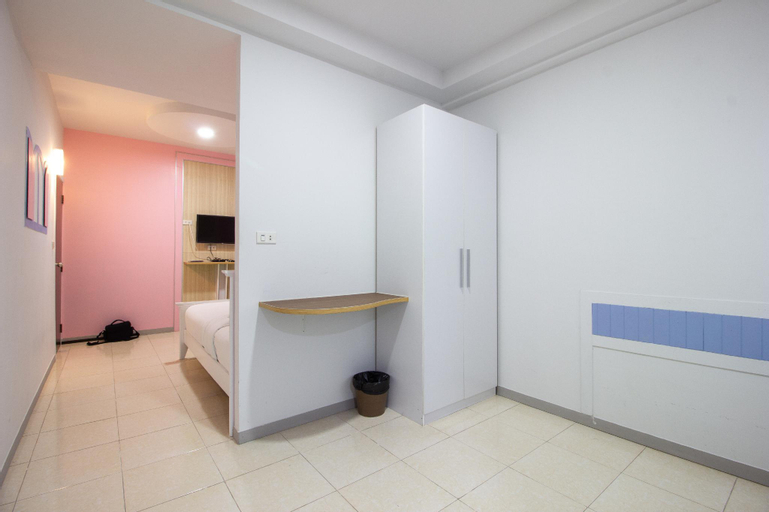 Bathroom 4