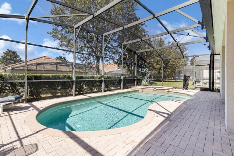 Sport & Beauty 5, 2538 Windsor Hills, Osceola