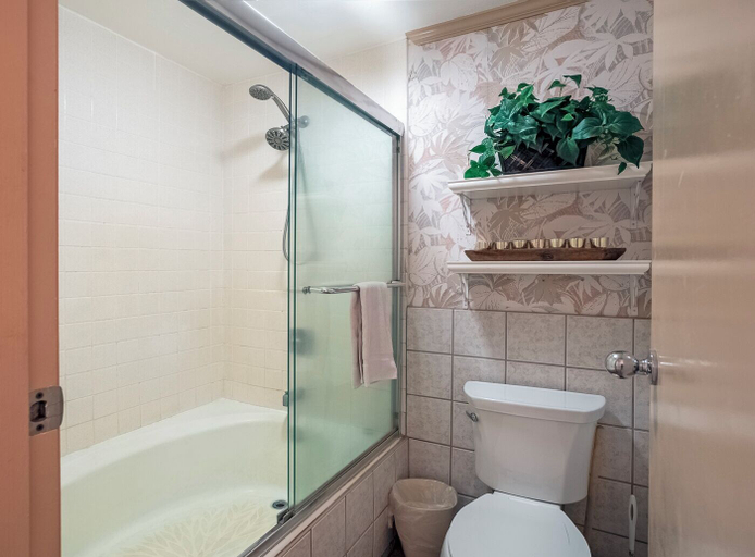 Bathroom 4, Kahala at Poipu Kai 123, Kauai