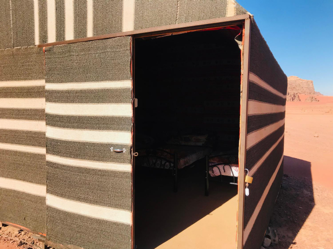 Red Mountain Camp, Aqaba