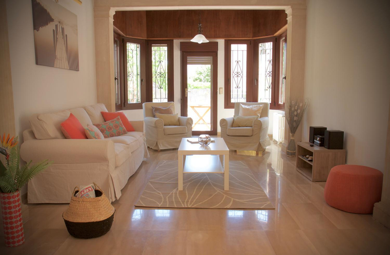 Others 2, Villa Els Pins, Baleares