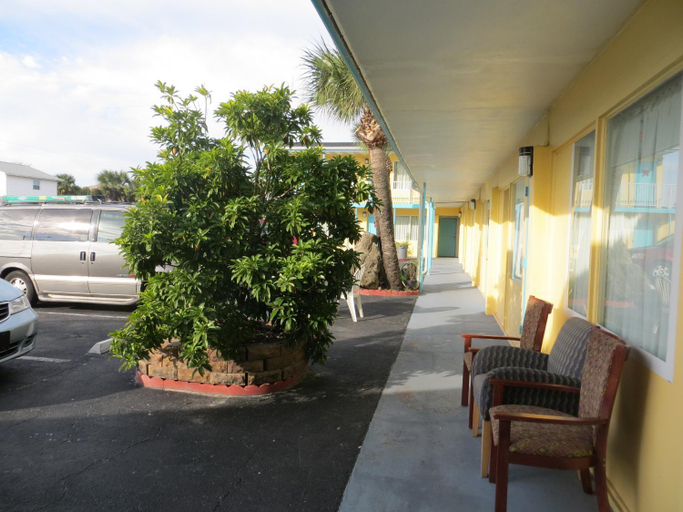 Others 5, Skyway Motel, Volusia