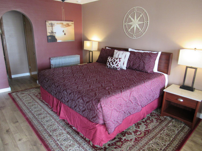 Bedroom, Captain Cook Inn, Lincoln