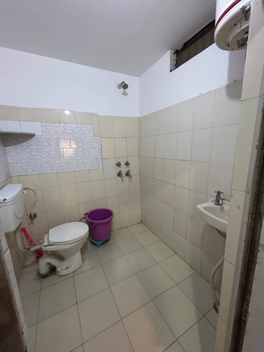 Bathroom, Goroomgo Divya Garhwal, Garhwal