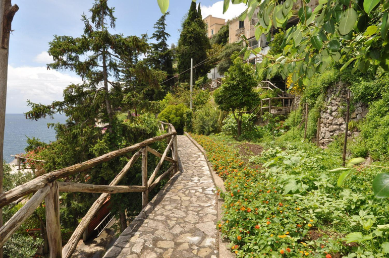Others 4, Il Monaco Amalfi Dreams, Salerno