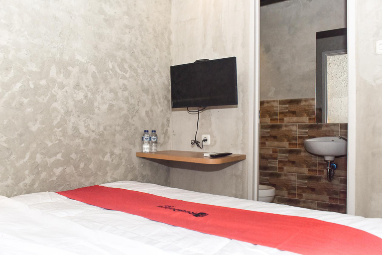 Bedroom 13