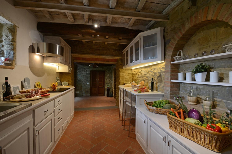 Others 5, Torre La Ripa 8, Emma Villas, Arezzo