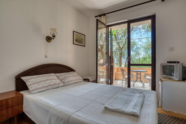 Others 3, Guest House Vukovic