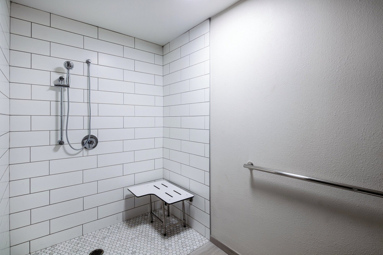 Bathroom 3, Holiday Inn Express and Suites Turlock by IHG, Stanislaus