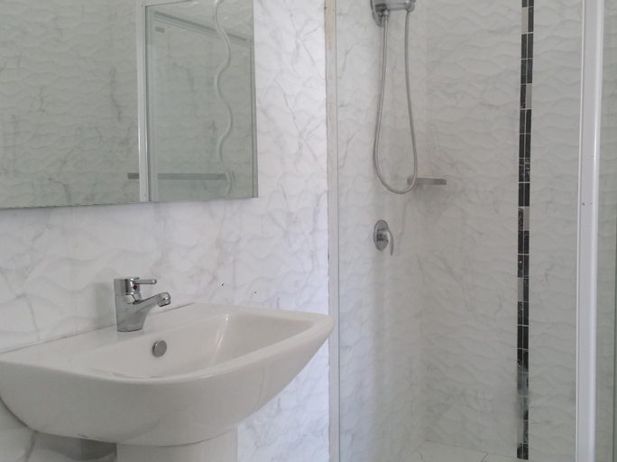 Bathroom 5