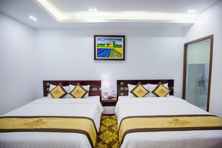 Others 4, Grand Hotel, Hòa Bình