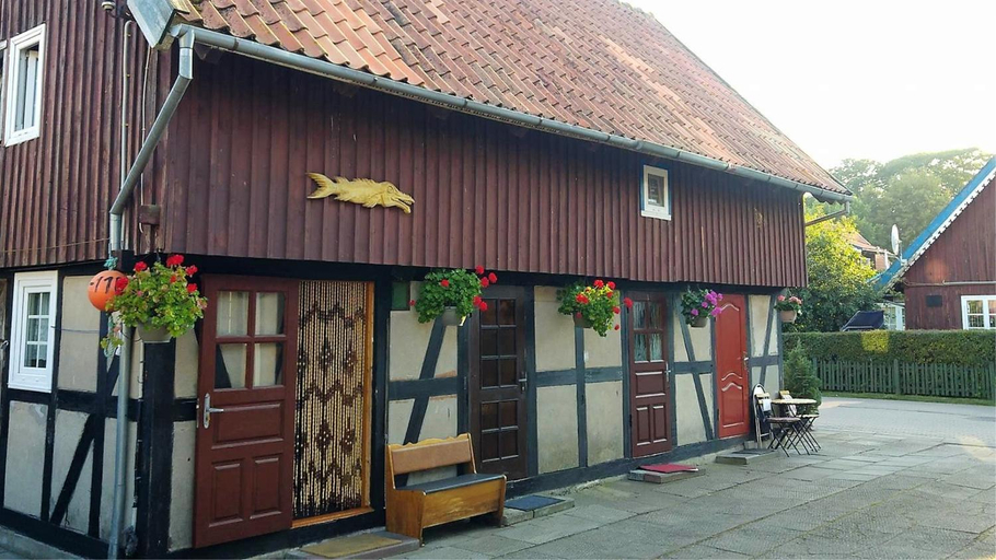Others 4, Guesthouse "Nakvyne pas zveja" Nagliu street, Neringos