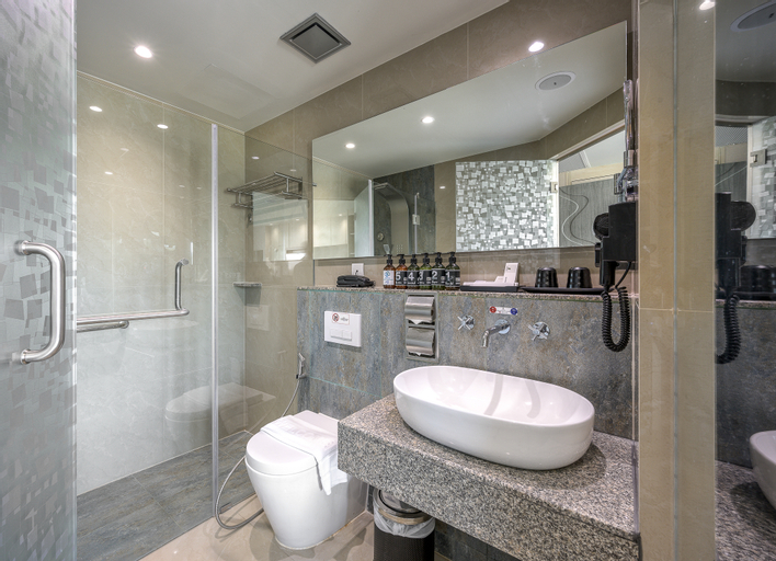 Bathroom 4