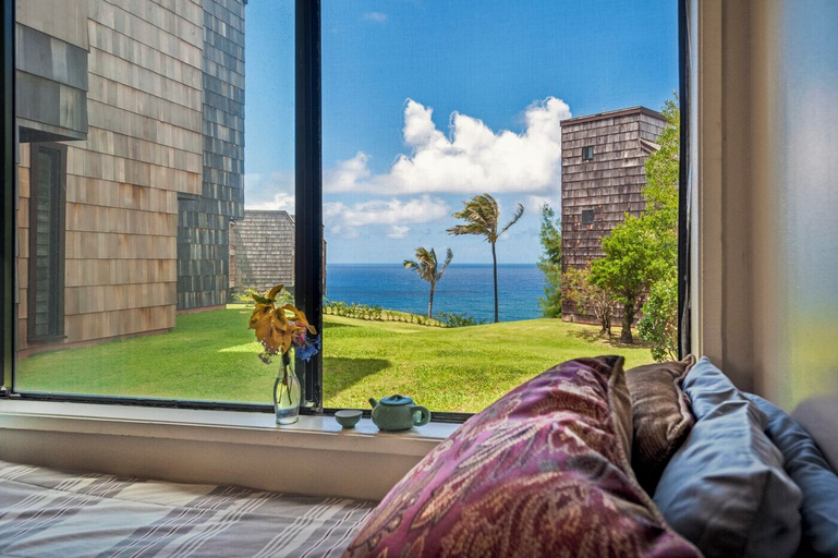 Bedroom 3, Sealodge F1, Kauai