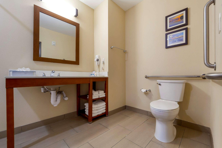 Bathroom 3