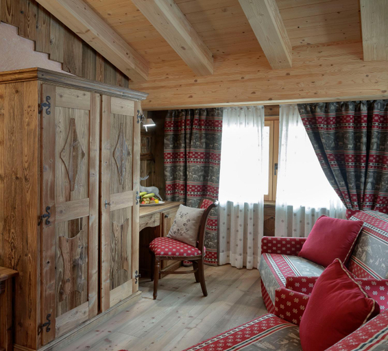 5, Chalet Matterhorn Francois - Central Alpine Chalet with Private SPA & Breakfast, Aosta