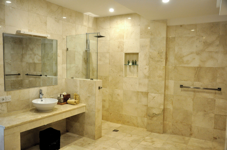 Bathroom 21