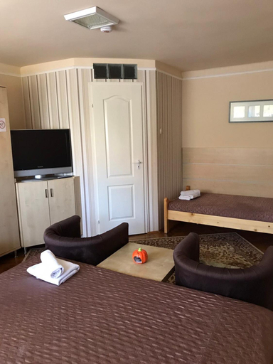 Bedroom 2, Harsanyi vendeghaz, Miskolci