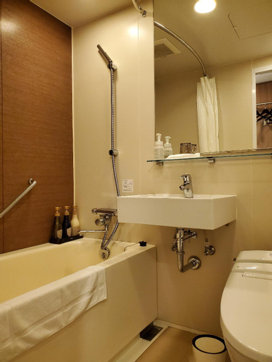 Bathroom 24
