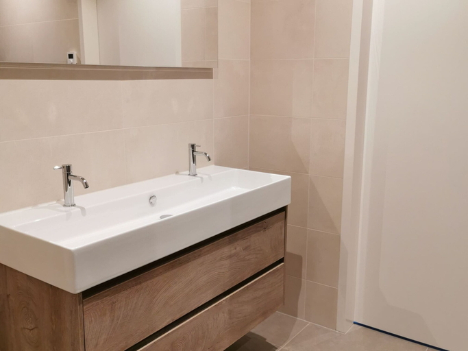 Bathroom 5, Swanky Villa in Zeewolde With Garden, Zeewolde