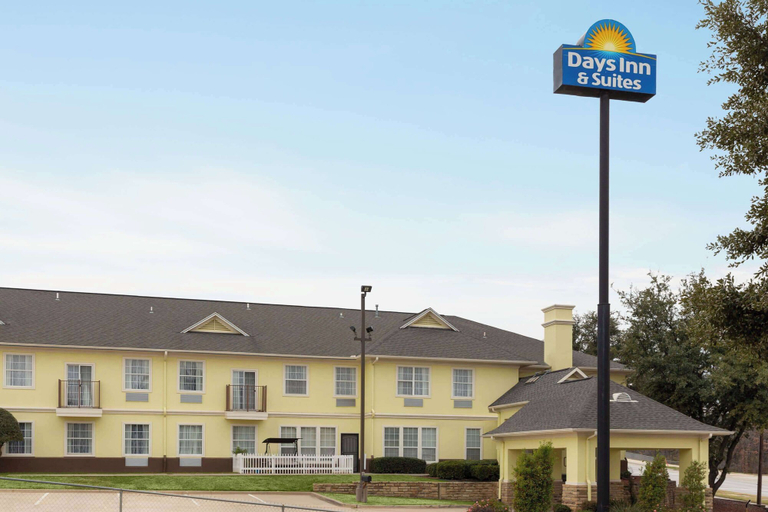 Exterior & Views 2, Days Inn & Suites Euless Dfw Airport South, Fort Worth