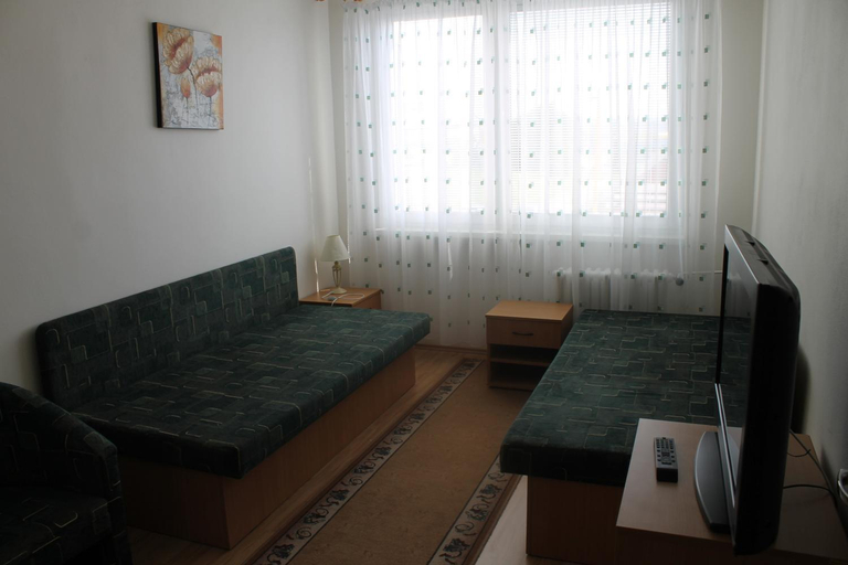 Others 4, SD Jedlikova 5, Košice II