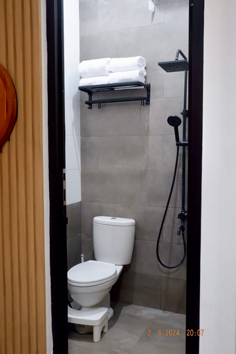 Bathroom 5, Villa Syari’ah Stay at Rumaghi, Bantul