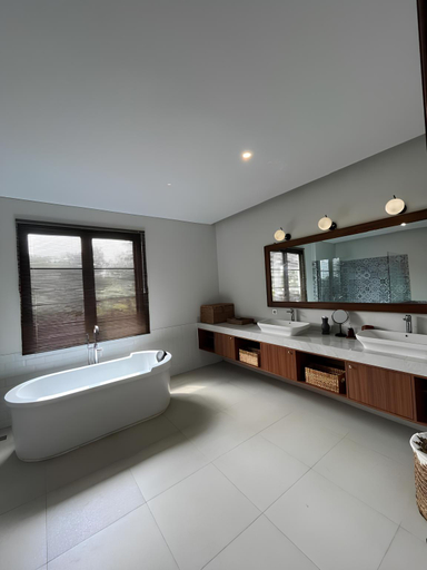 Bathroom 5, Aashraya Luxury by Sampai, Sleman