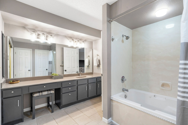 Bathroom 4, Antler Ridge Retreat, Taney