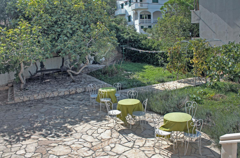 Others 4, Lokunja Bed&Breakfast, Pag