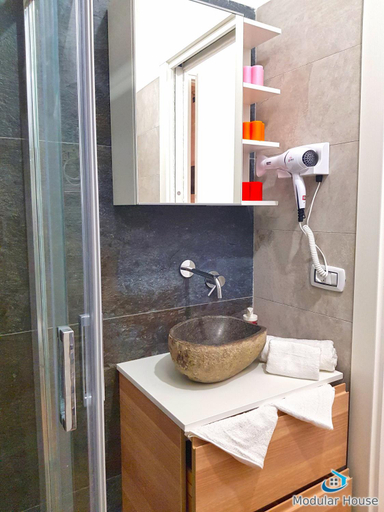 Bathroom 2, Modular House, Palermo