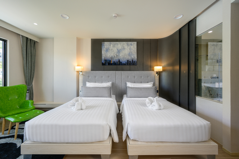 Bedroom 26