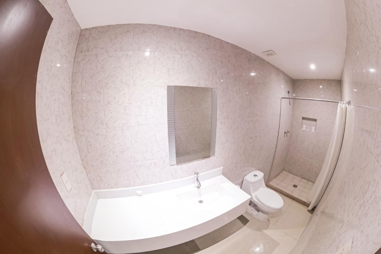Bathroom 4, Villamar, Veracruz