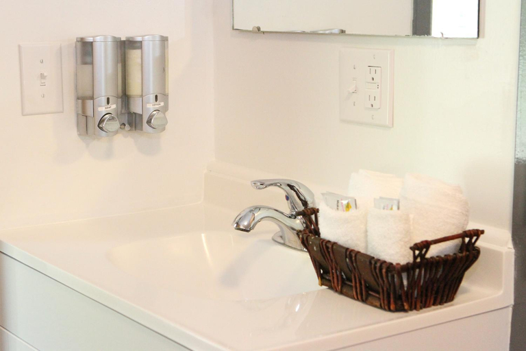 Others 4, Bay Lodging Resort, Ottawa